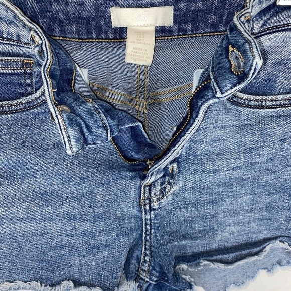 H&M Cutoff High Waist Denim Blue Jean Shorts size 2 EUC - Picture 2 of 4